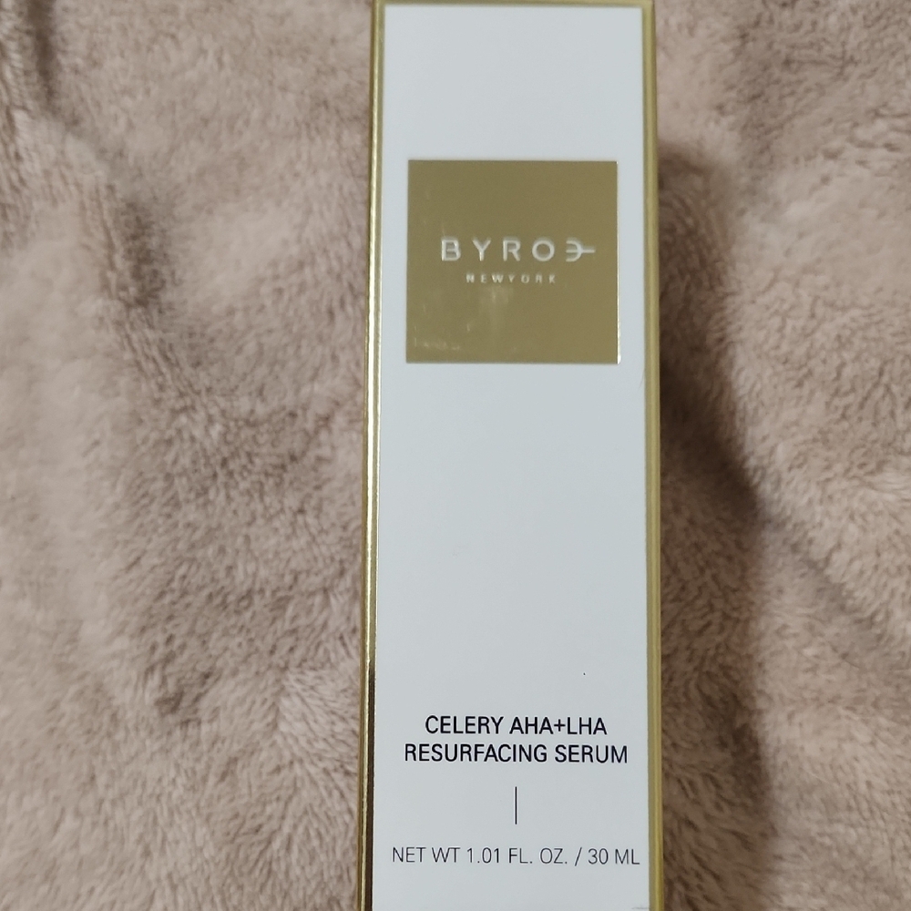 BYROE New York Celery AHA+LHA Resurfacing Serum